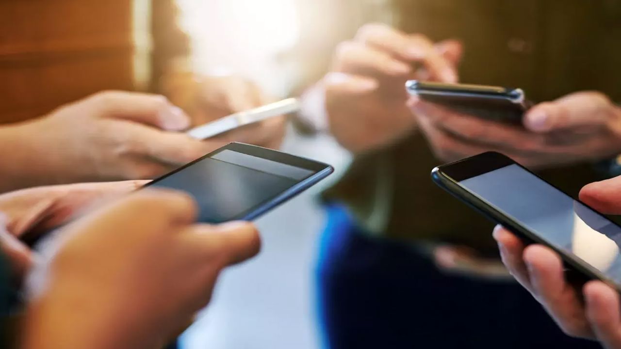 Türkiye 5G’ye Geçiyor! Bakan Uraloğlu Tarih Verdi: “1 Nisan 2026’da Başlıyoruz”